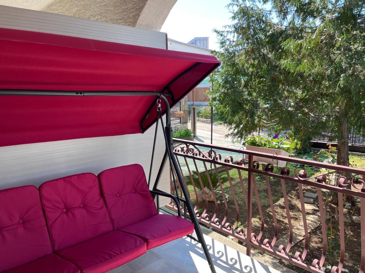 Apartments Villa Mirella Traù Esterno foto