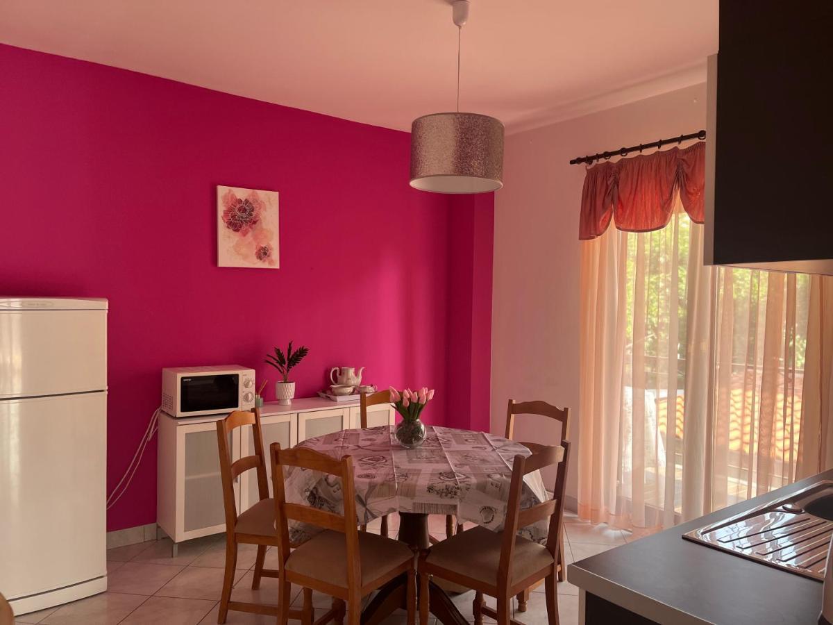 Apartments Villa Mirella Traù Esterno foto