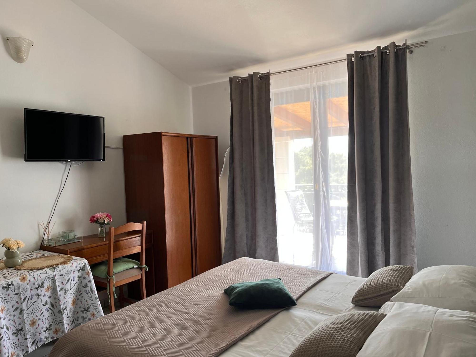 Apartments Villa Mirella Traù Esterno foto