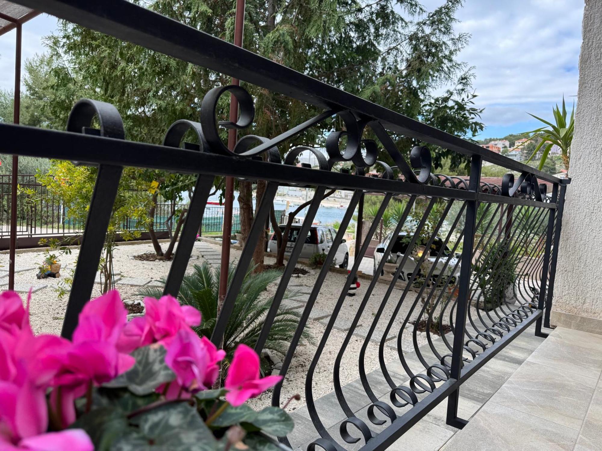 Apartments Villa Mirella Traù Esterno foto